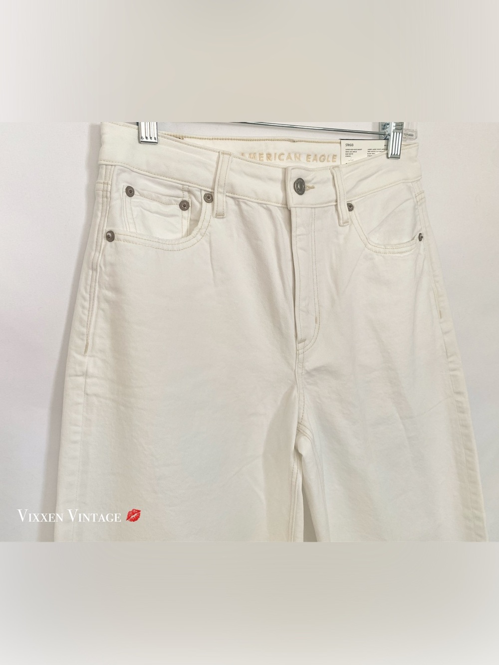 AEO 'SUPER HIGH-WAISTED BAGGY WIDE LEG ANKLE JEANS' IN RAW WHITE - Picture 3 of 6